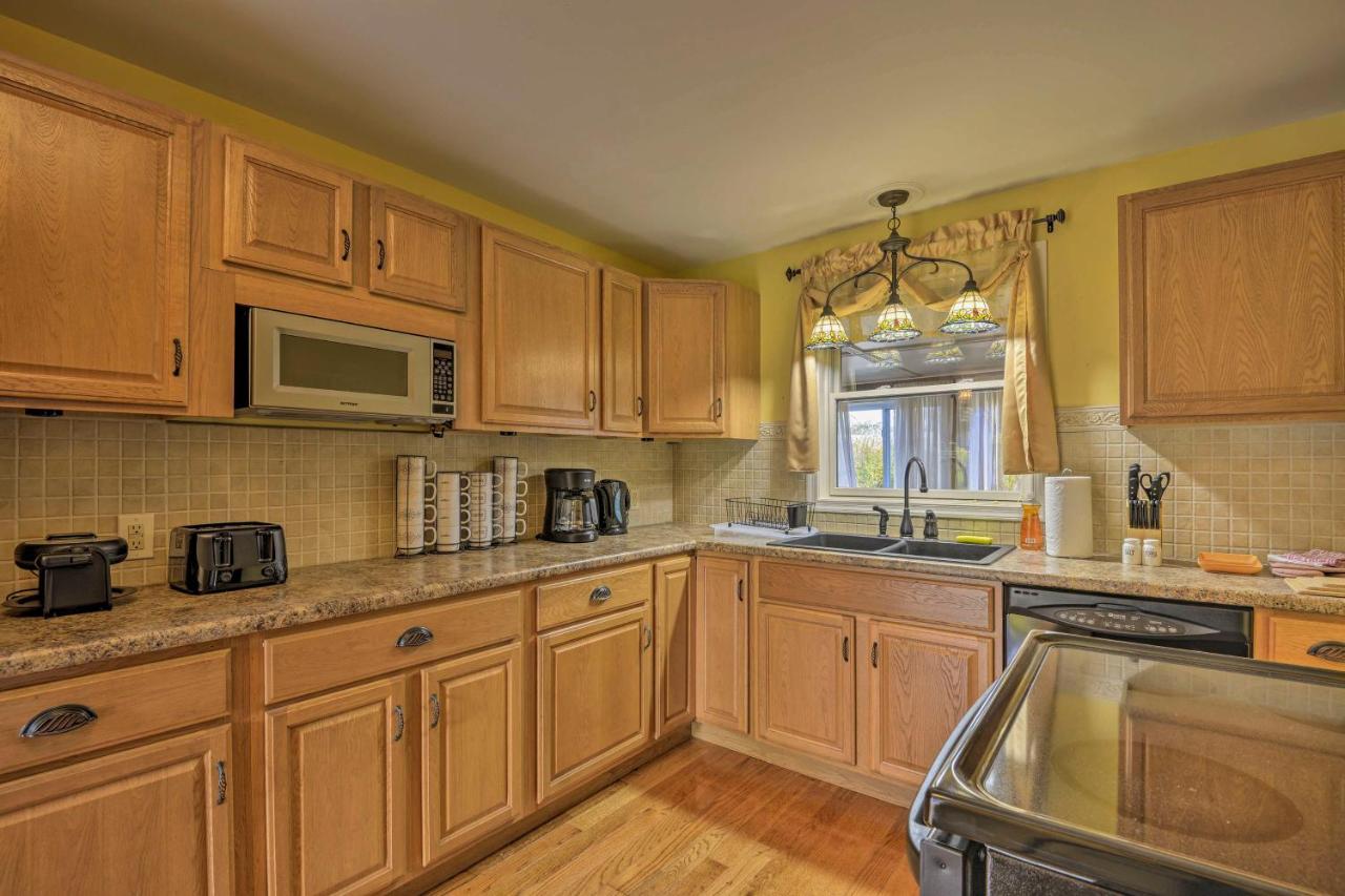 Spacious By Finger Lakes And Watkins Glen! * Burdett