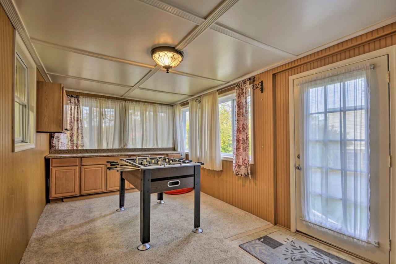 Spacious By Finger Lakes And Watkins Glen! Holiday home Burdett